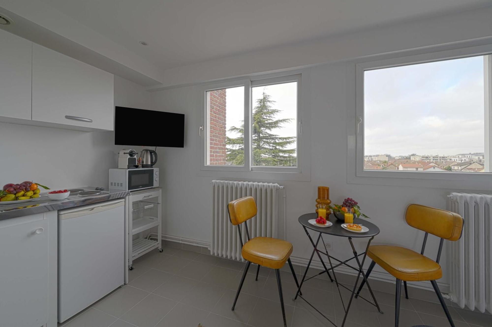 Modern Bright Apartment In Appart'Hotel Saint-Maur-des-Fossés Екстериор снимка