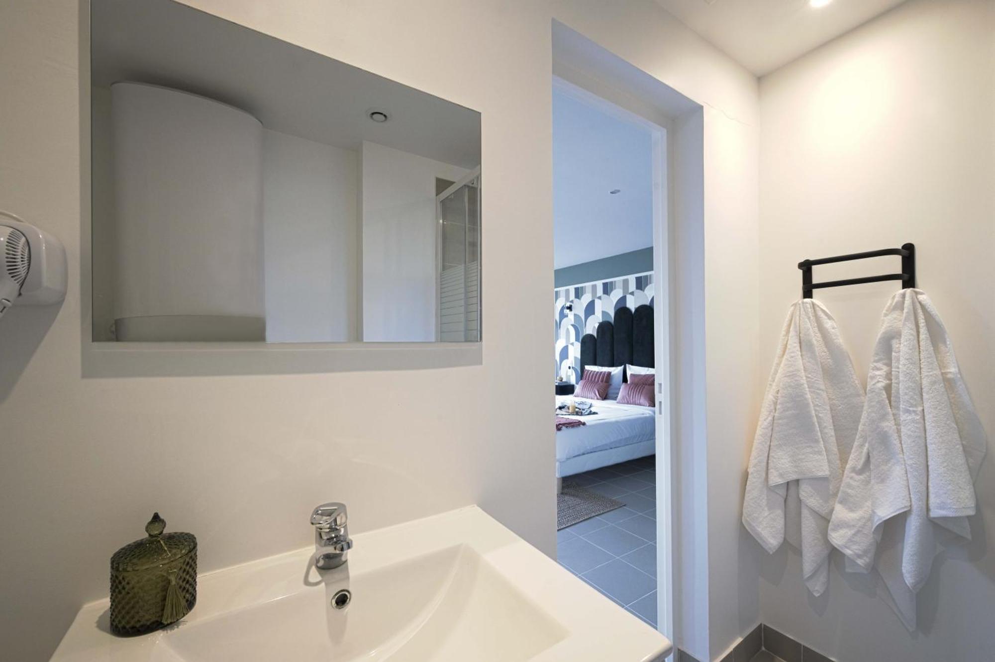 Modern Bright Apartment In Appart'Hotel Saint-Maur-des-Fossés Екстериор снимка