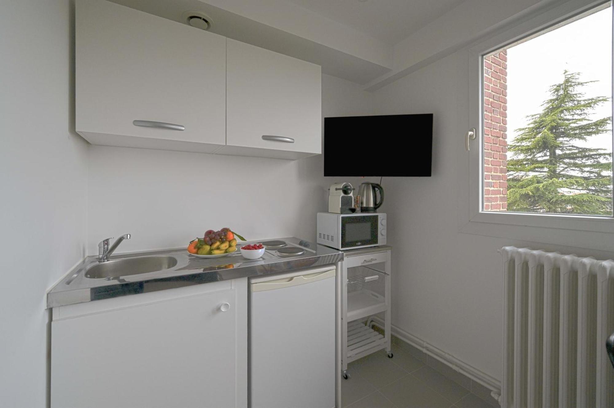 Modern Bright Apartment In Appart'Hotel Saint-Maur-des-Fossés Екстериор снимка